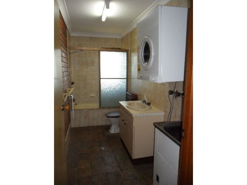 8/3 Curd Street, Greenslopes QLD 4120
