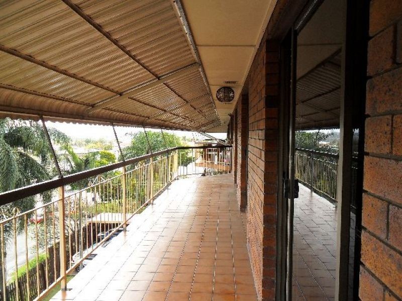 8/3 Curd Street, Greenslopes QLD 4120