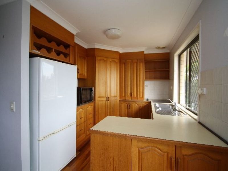 11 Saville Street, Eight Mile Plains QLD 4113