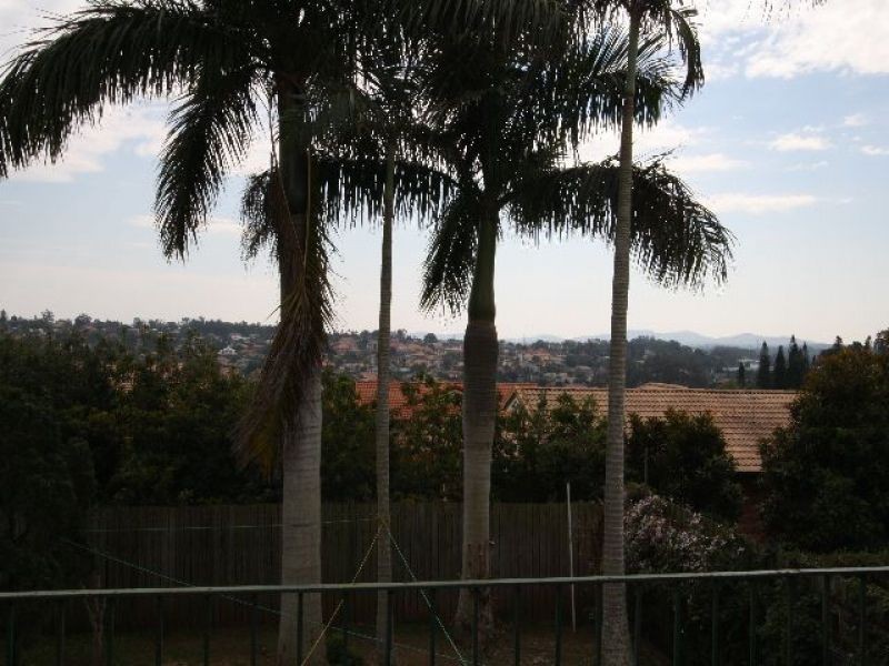 11 Saville Street, Eight Mile Plains QLD 4113