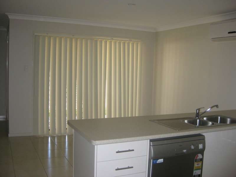 84 Daintree Circuit, North Lakes QLD 4509