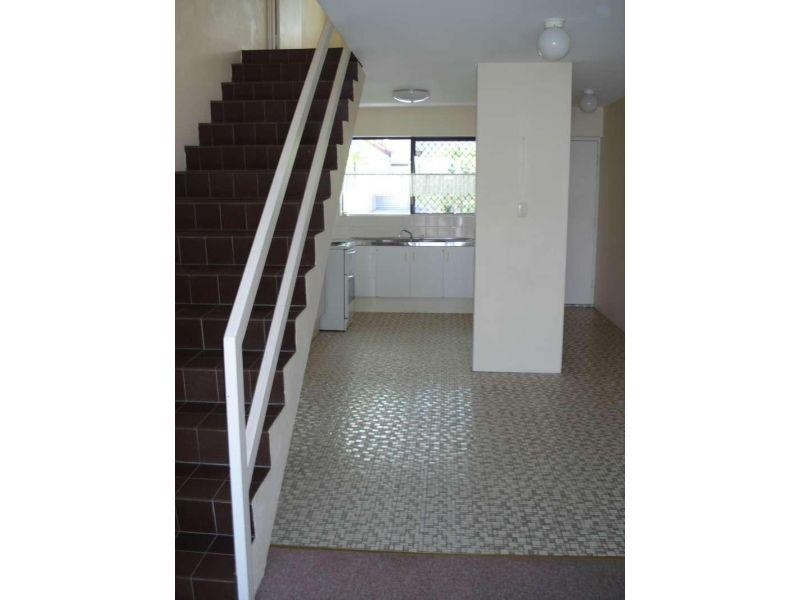 3/23 Grove Street, Toowong QLD 4066