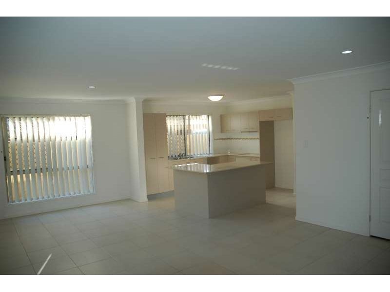 6 Jimmy Road, Coomera QLD 4209
