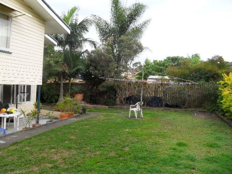 2/162 Harold Street, Holland Park QLD 4121