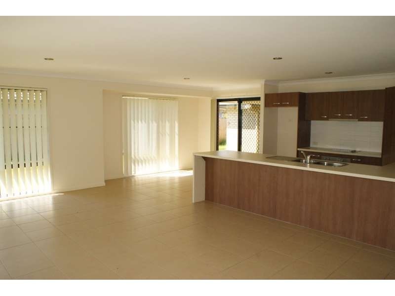 7 Leopardtree Drive, Upper Caboolture QLD 4510