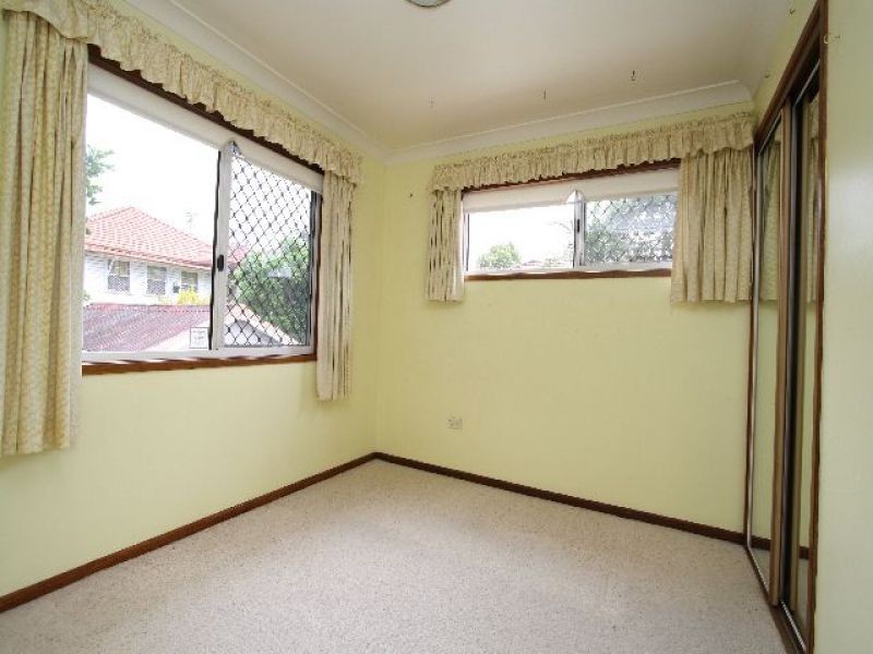 10 Pembroke Road, Coorparoo QLD 4151