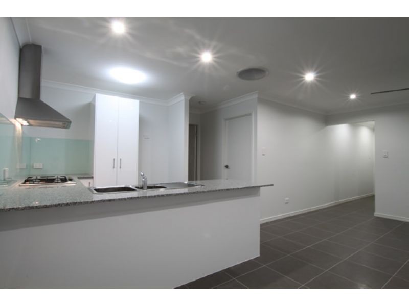 1, 5 Lanita Chase n/a, Morayfield QLD 4506