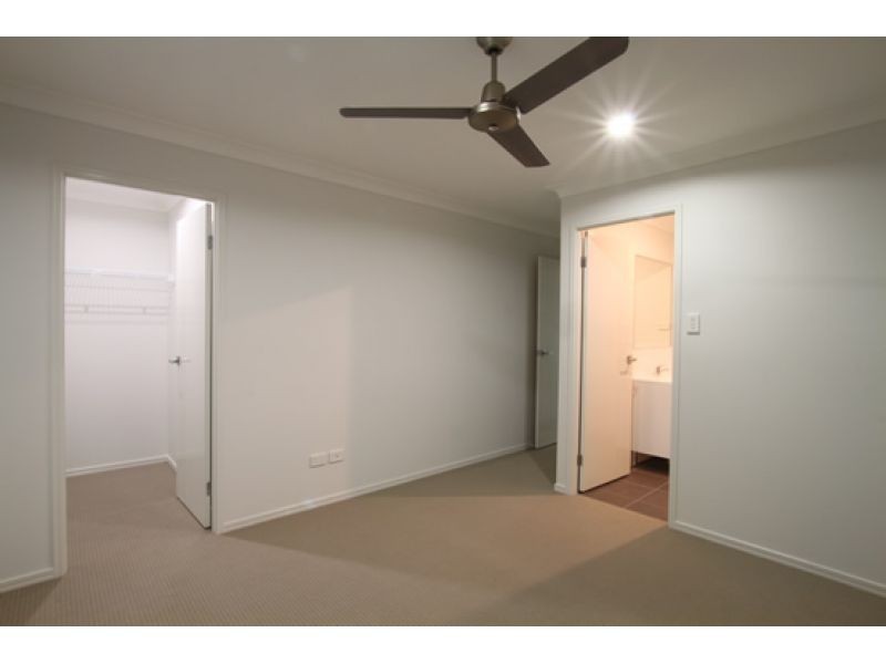 1, 5 Lanita Chase n/a, Morayfield QLD 4506