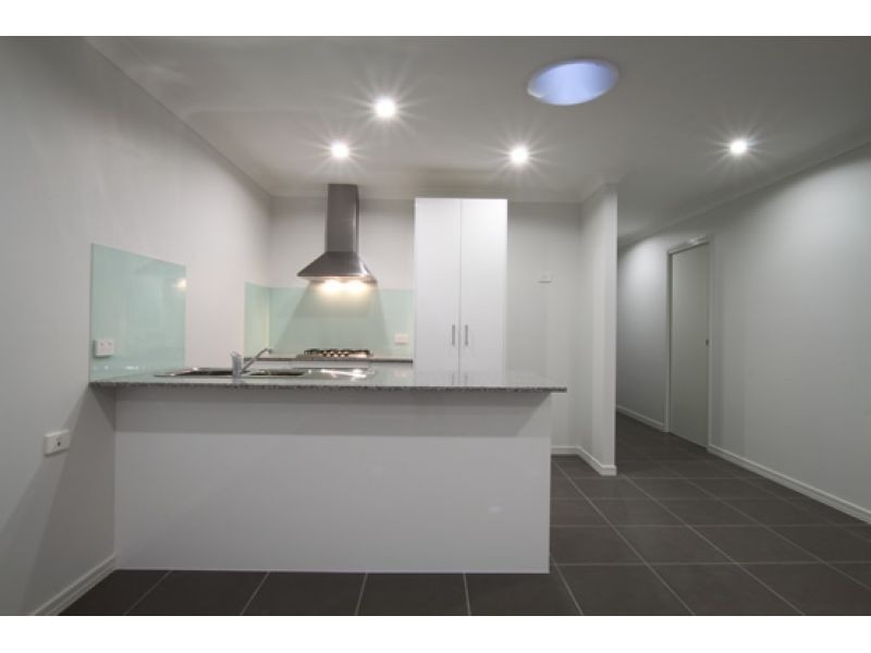 2/5 Lanita Chase n/a, Morayfield QLD 4506