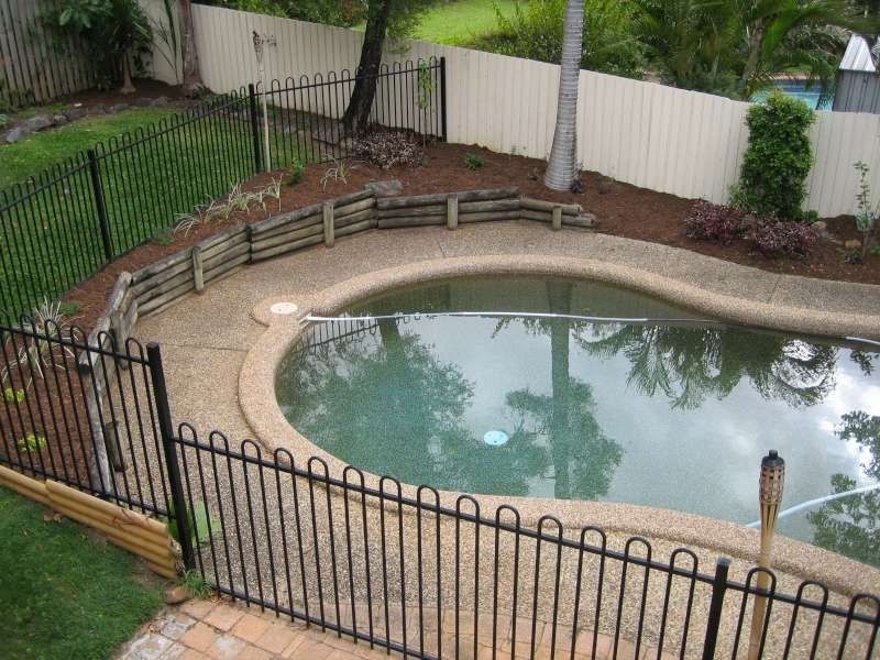 4 Wilga Grove, Ashmore QLD 4214