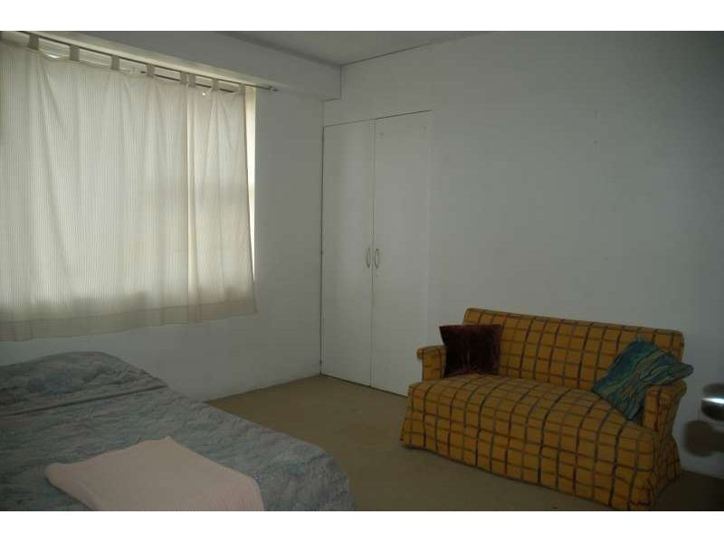 15/15 Pacific Street, Main Beach QLD 4217