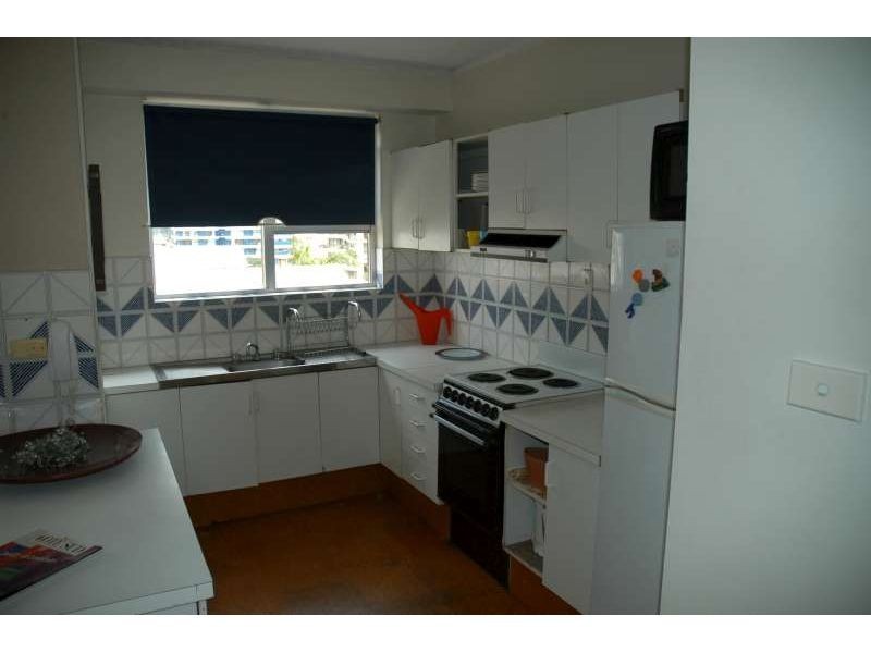 15/15 Pacific Street, Main Beach QLD 4217