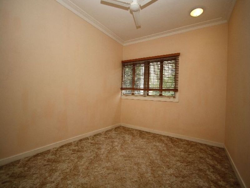 22 Whites Avenue, Coorparoo QLD 4151