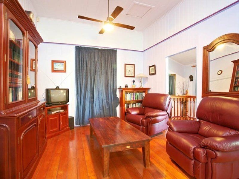 17 Ashfield Street, East Brisbane QLD 4169