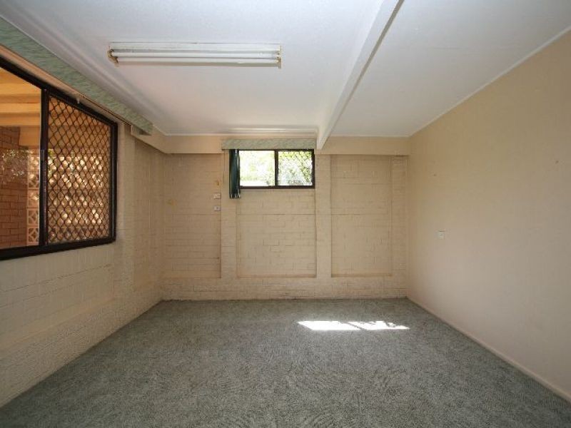 37 Bedser Street, Macgregor QLD 4109