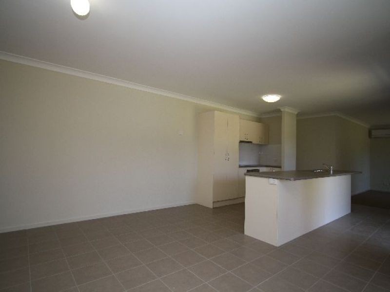 18 Newhaven Street, Marsden QLD 4132