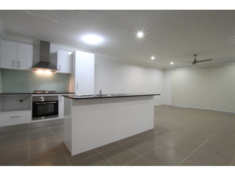 1/7 Apache Street, Dakabin QLD 4503