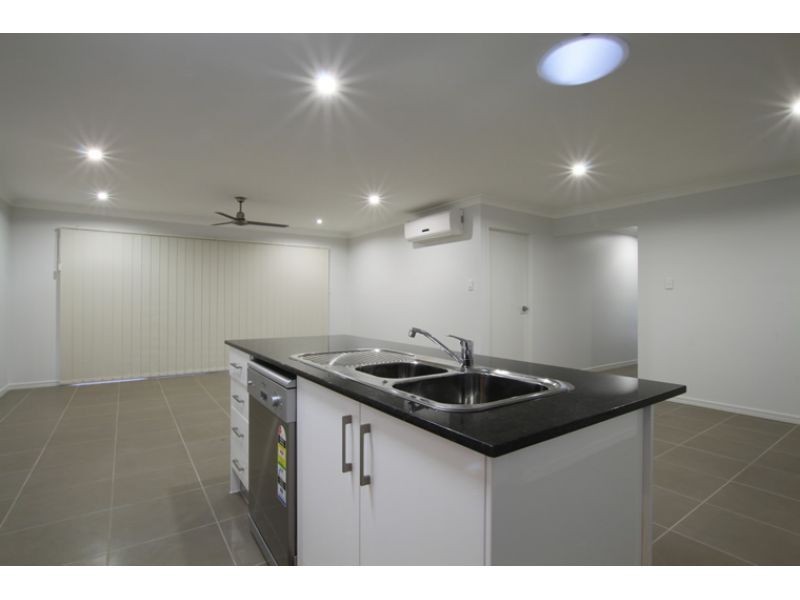 1/7 Apache Street, Dakabin QLD 4503