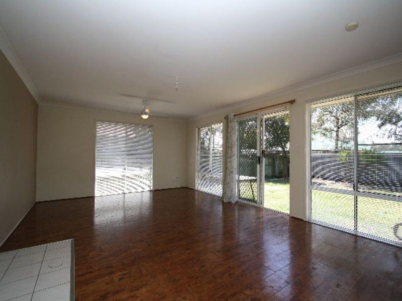 16 Ravenswood Lane, Springfield QLD 4300