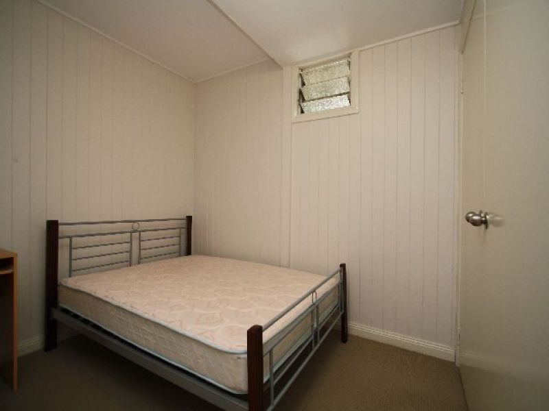 192 Oxley Road, Graceville QLD 4075