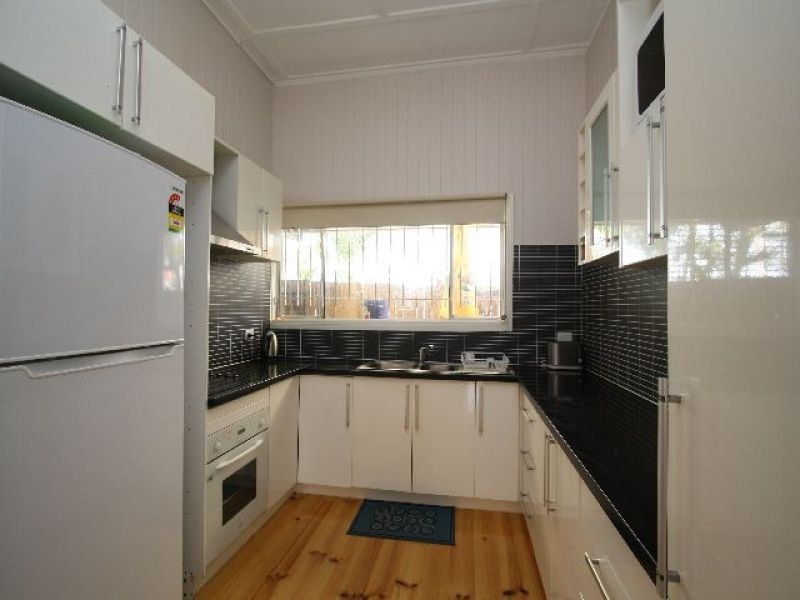 192 Oxley Road, Graceville QLD 4075