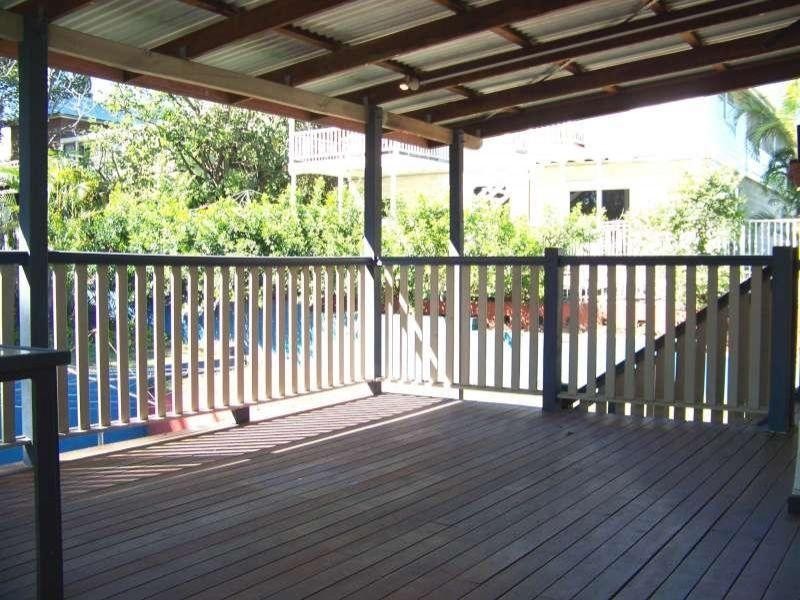 27 Dawson Street, Wooloowin QLD 4030