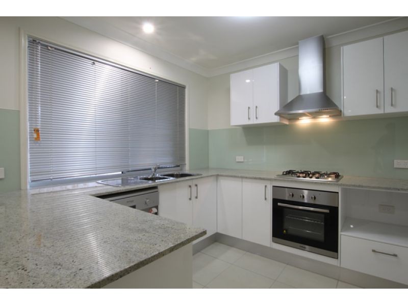 1, 11 Sims Street, Caboolture QLD 4510