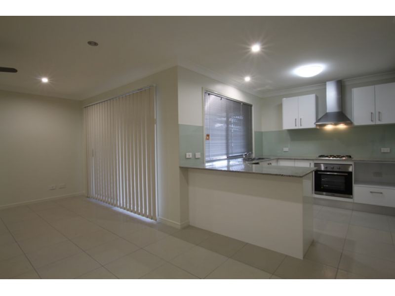 1, 11 Sims Street, Caboolture QLD 4510