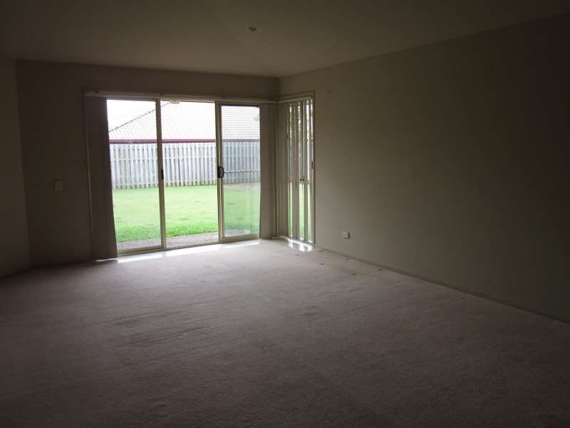 15 Bushgum Crescent, Upper Coomera QLD 4209