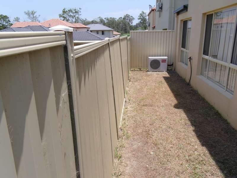 10 Noelene Lane, Arundel QLD 4214