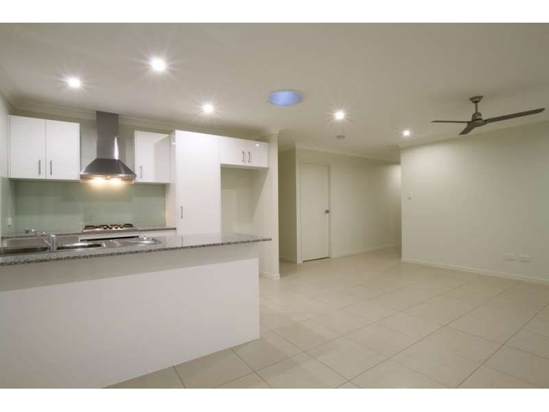 1/30 Apache Street, Dakabin QLD 4503