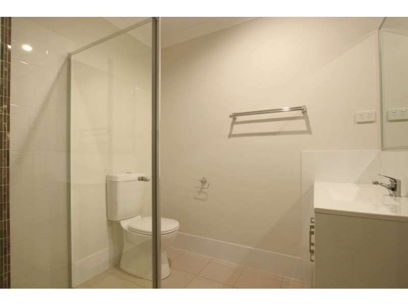 2, 15 Duporth Crescent, Dakabin QLD 4503