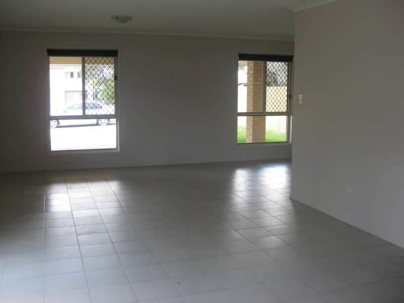 1, 43 Sheehan Street, Kallangur QLD 4503