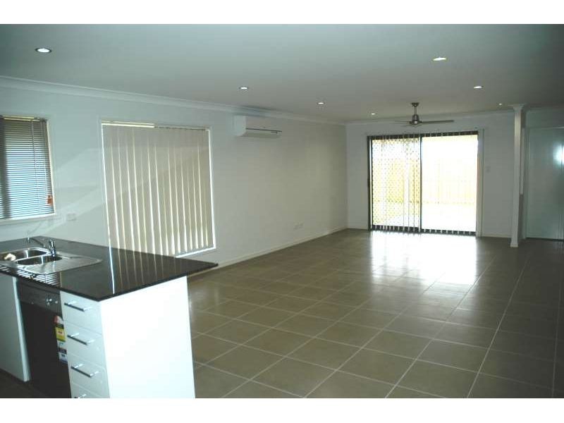 9 Sunridge Circuit, Bahrs Scrub QLD 4207