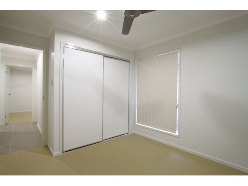 1/8 Adam Court, Kallangur QLD 4503