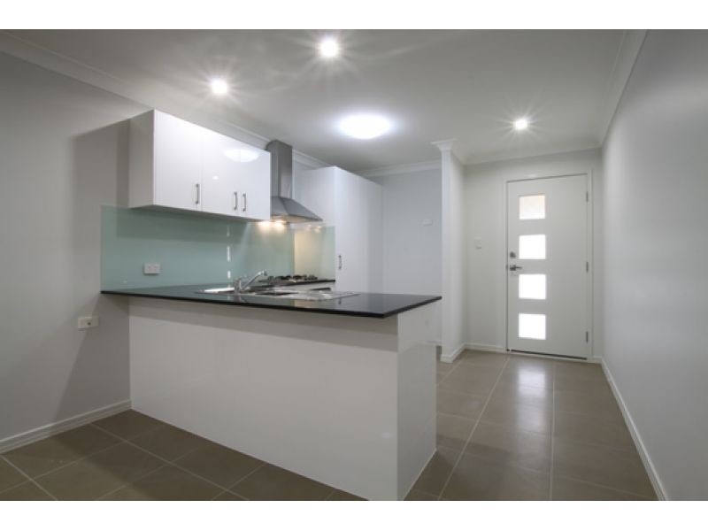 1/8 Adam Court, Kallangur QLD 4503