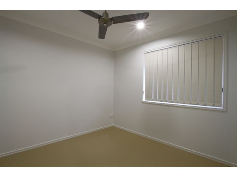 1/8 Adam Court, Kallangur QLD 4503