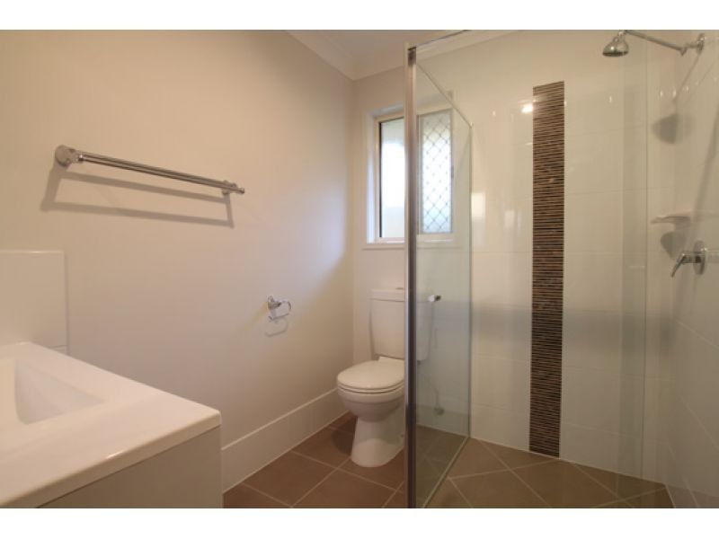 1/8 Adam Court, Kallangur QLD 4503