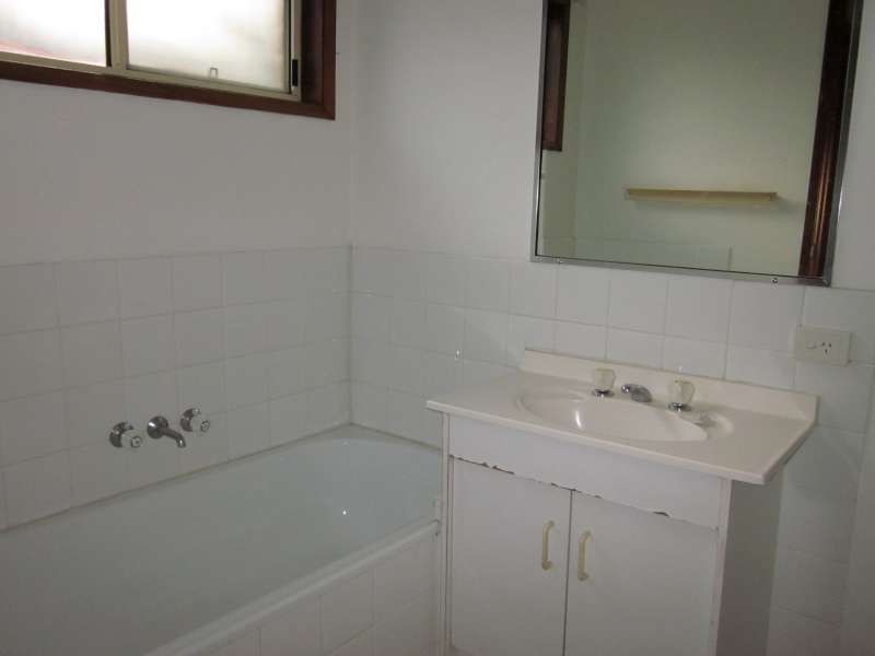 1/36 McMillan Street, Labrador QLD 4215