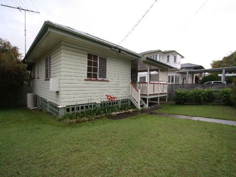 27 Ryder Street, Wynnum QLD 4178