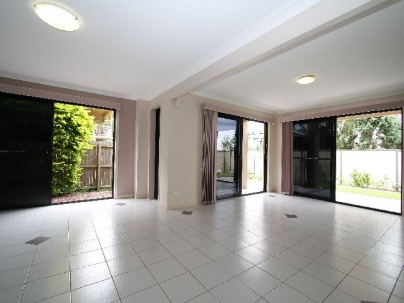 4 Adnar Street, Wishart QLD 4122