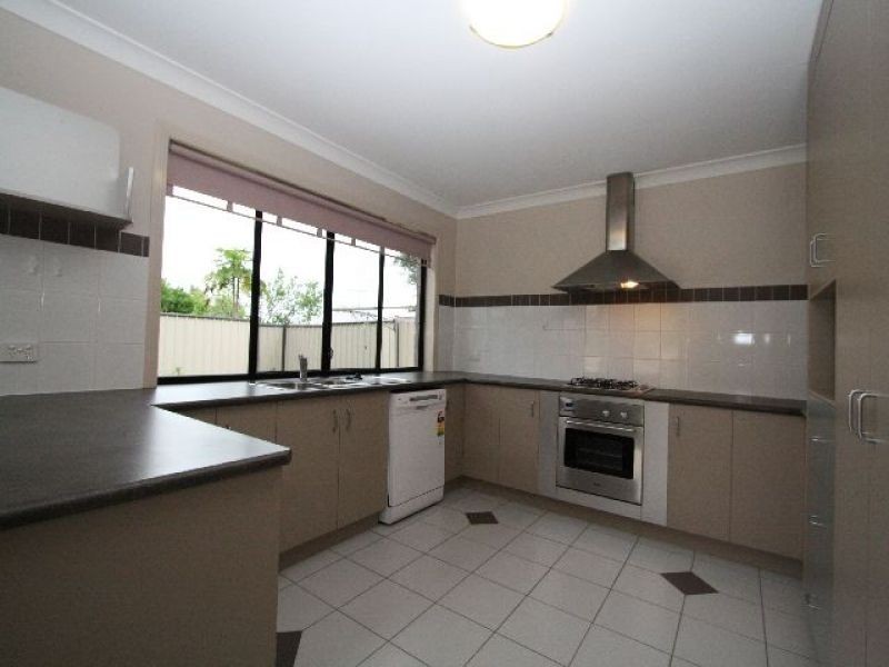 4 Adnar Street, Wishart QLD 4122