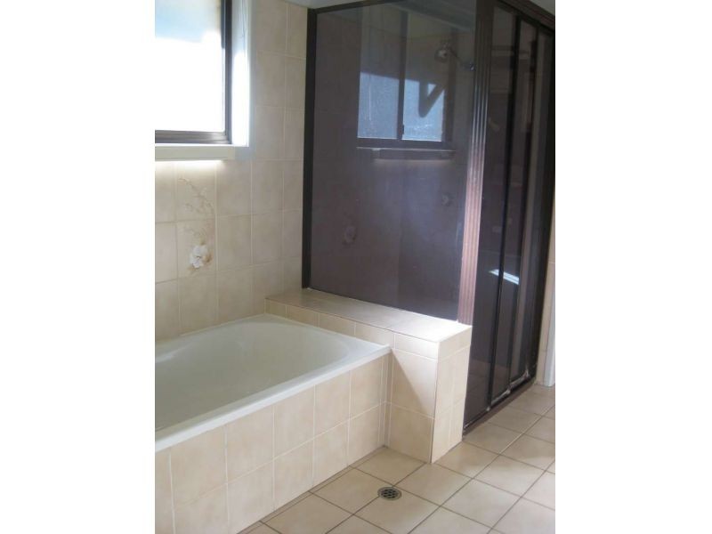 3 Fraser Place, Morayfield QLD 4506