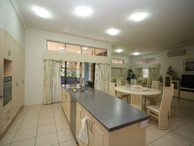 Eight Mile Plains QLD 4113