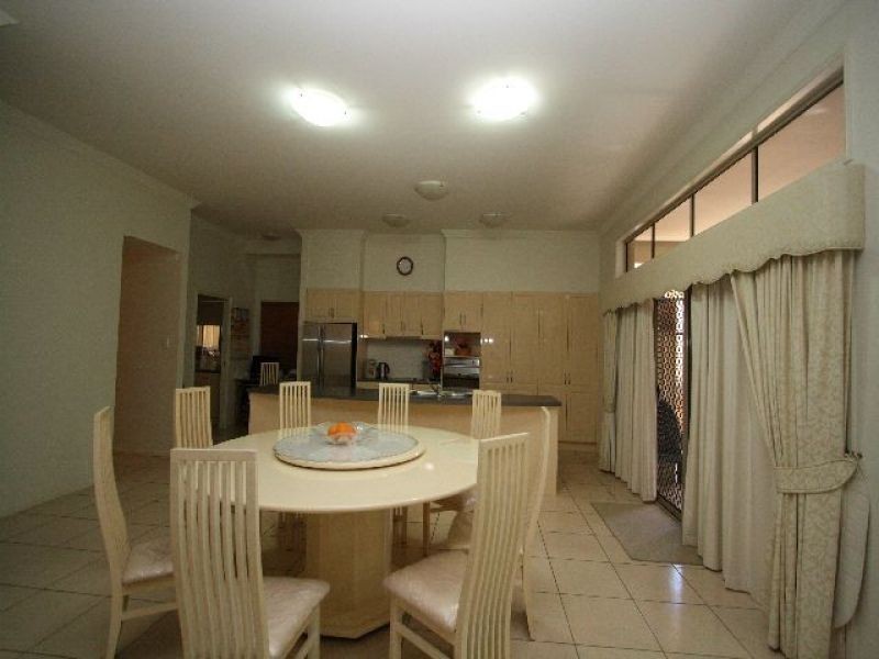 Eight Mile Plains QLD 4113