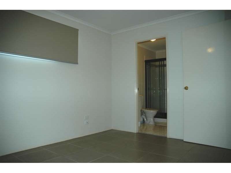 16 Drysdale Lane, Parkwood QLD 4214