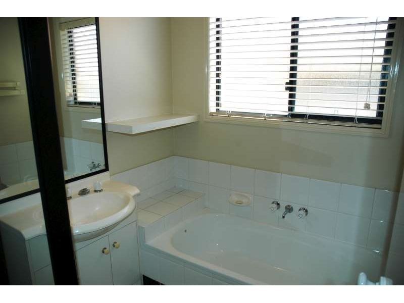 16 Drysdale Lane, Parkwood QLD 4214