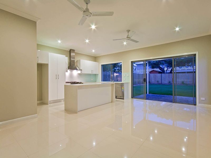 21 Grenade Street, Cannon Hill QLD 4170