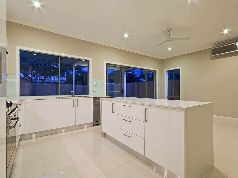 21 Grenade Street, Cannon Hill QLD 4170