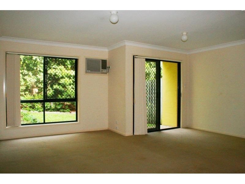 5, 72 Imperial Parade, Labrador QLD 4215